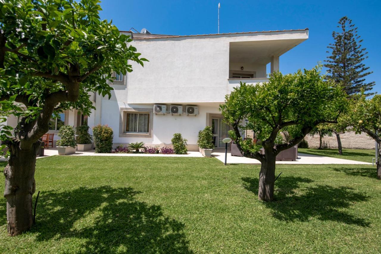 Villa Venera Fontane Bianche Exterior photo