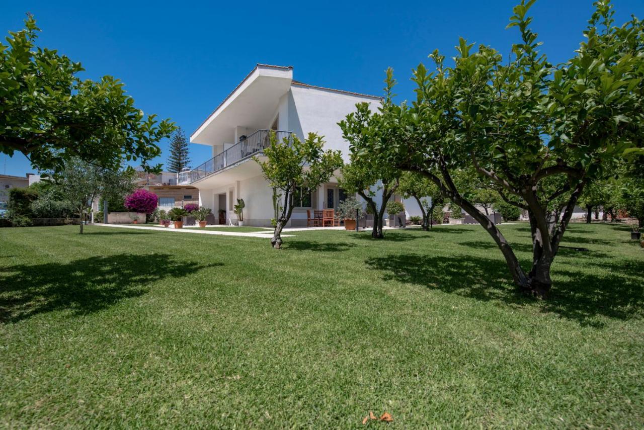 Villa Venera Fontane Bianche Exterior photo